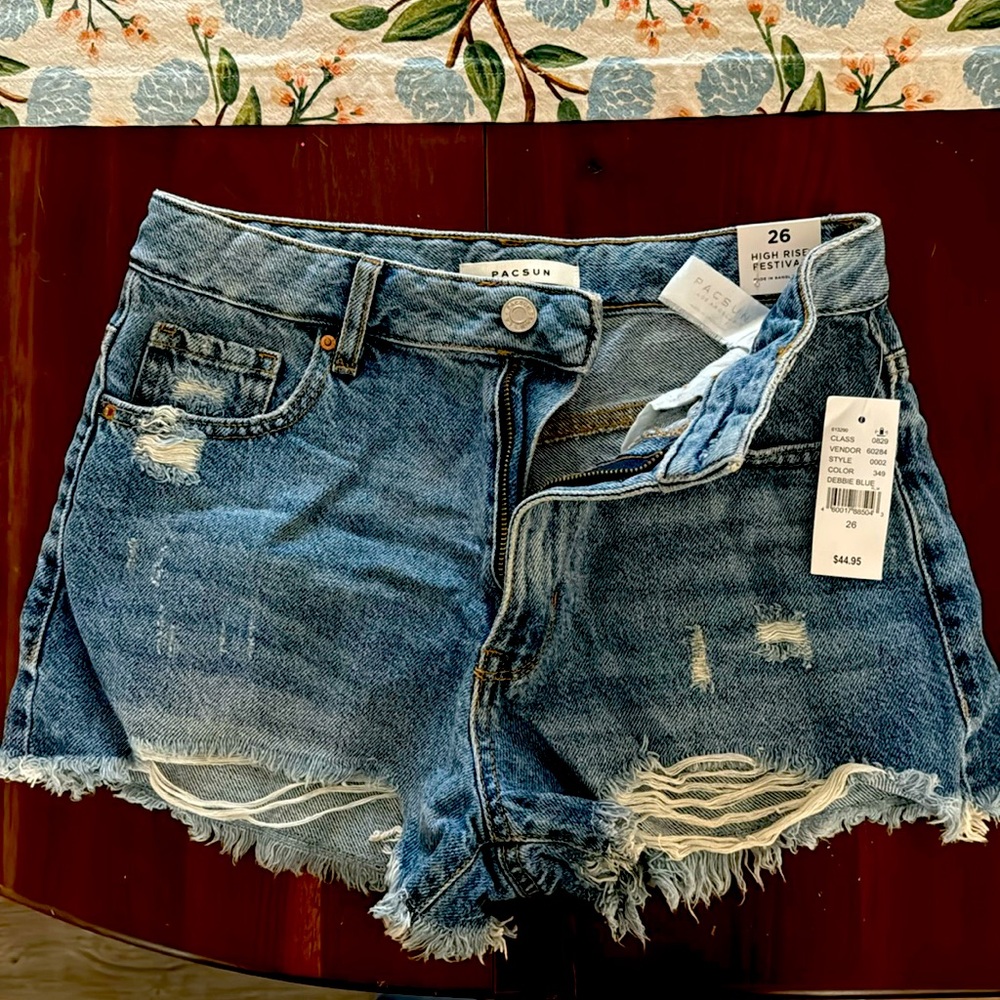 PAC Sun short denim shorts. Size 26